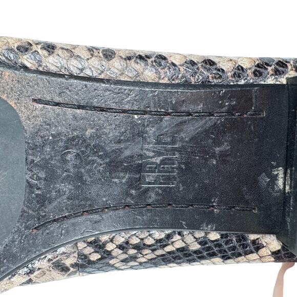 Frye Sienna Snakeskin Ballet Flat Women's 9 Pointed Toe Sophisticated Career - Picture 9 of 11